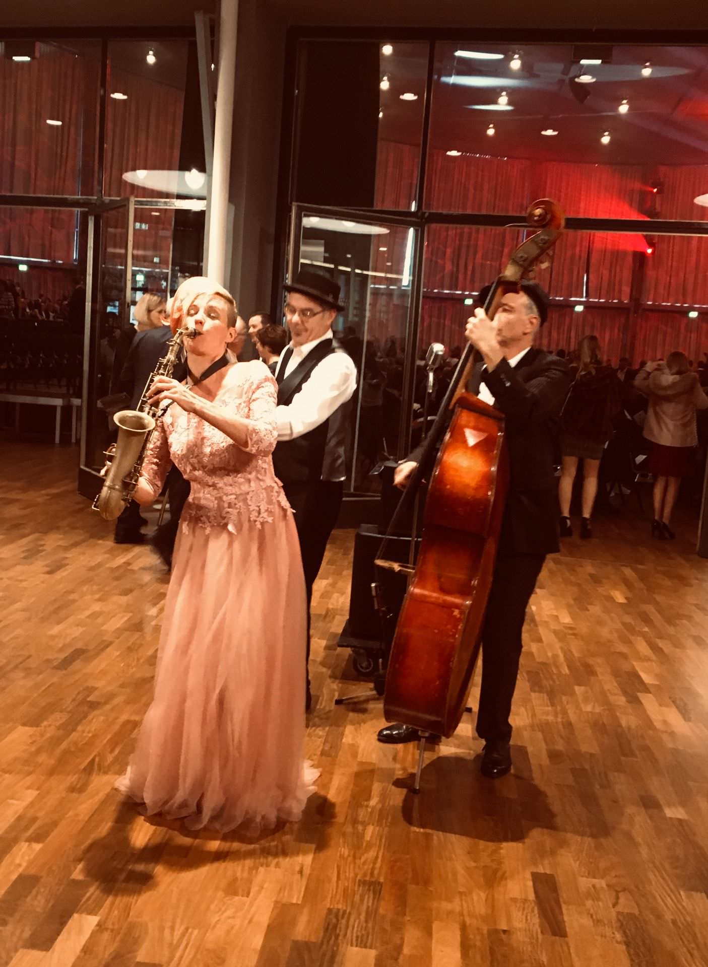 It don&apos;t mean a thing